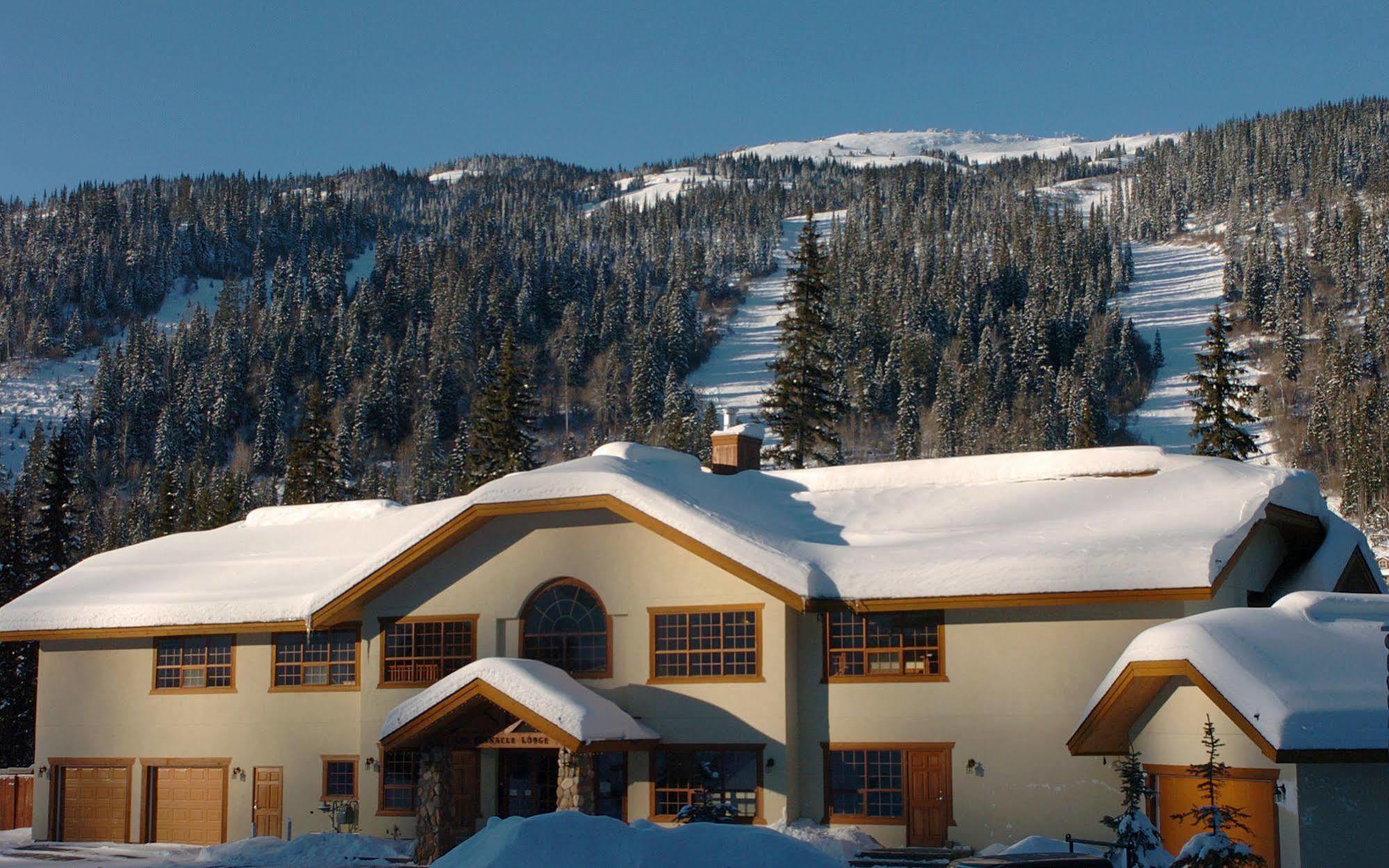 The Pinnacle Lodge Sun Peaks Exteriér fotografie